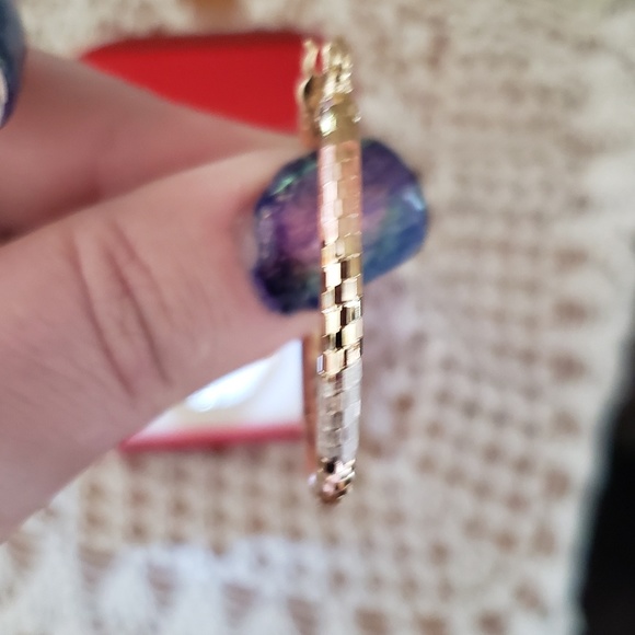 18kgf TRI-TONE GOLD HOOP EARRINGS - Picture 3 of 3